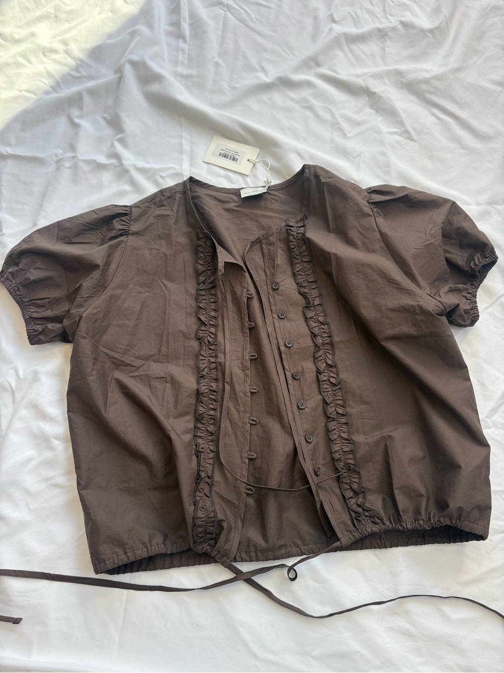 Women's Brown Ruffle-Trim Short Sleeve Button Front Blouse